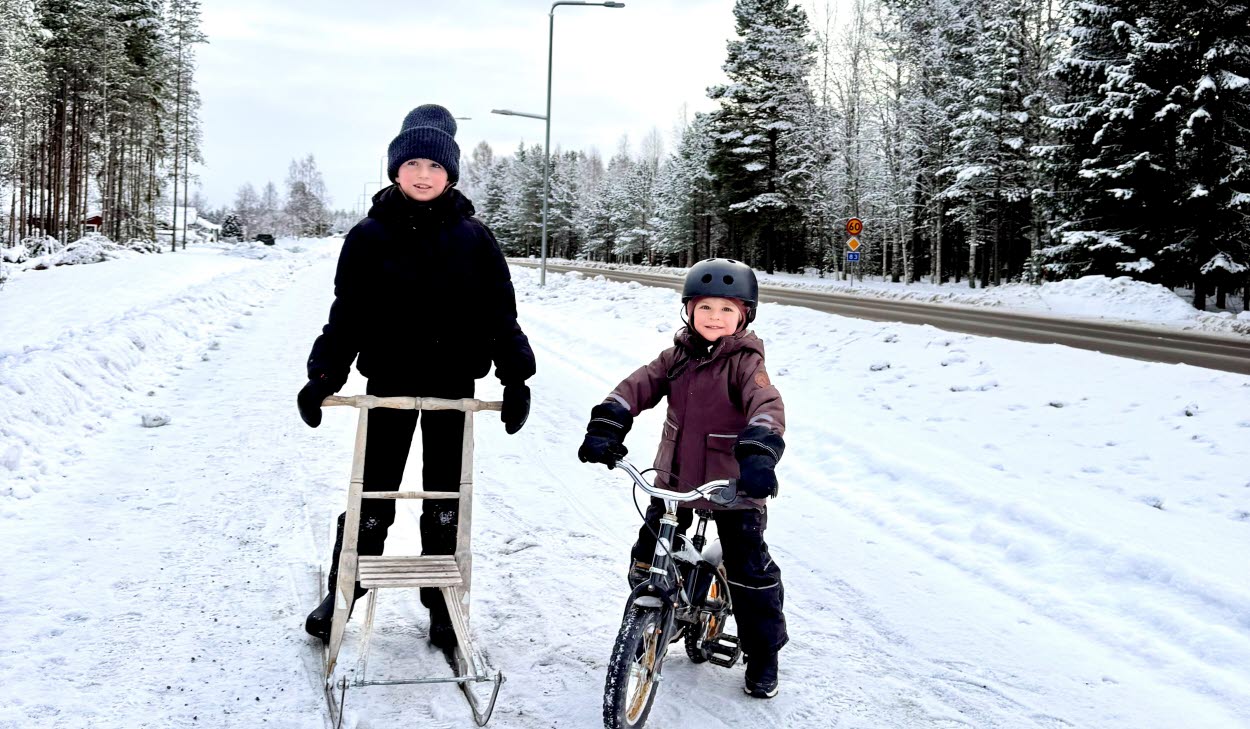 En ny gång- och cykelväg mellan Rolfhamre och Nore i Ljusdal gör det tryggare att cykla längs väg 83.